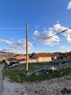 AKSEKİ EMLAKTAN ÖMER DURUK KARŞISI KÖY İÇİ İMARLI ARSA