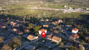 AKSEKİ EMLAKTAN ÖMER DURUK KARŞISI KÖY İÇİ İMARLI ARSA