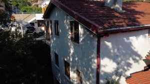 AKSEKİ EMLAKTAN GÜNYAKA MAHALLESİNDE RESTORASYONLU MÜSTAKİL EV