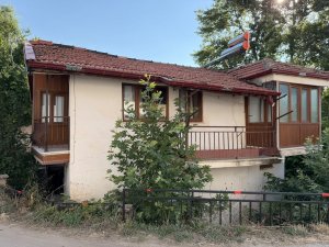 AKSEKİ EMLAKTAN GÜNYAKA MAHALLESİNDE RESTORASYONLU MÜSTAKİL EV